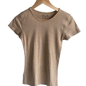Old navy beige short sleeve tee small
